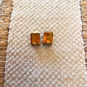 Beautiful Vintage Earrings - Pre-Owned - As is - 5/8” length